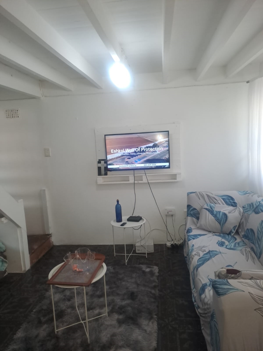 2 Bedroom Property for Sale in Algoa Park Eastern Cape